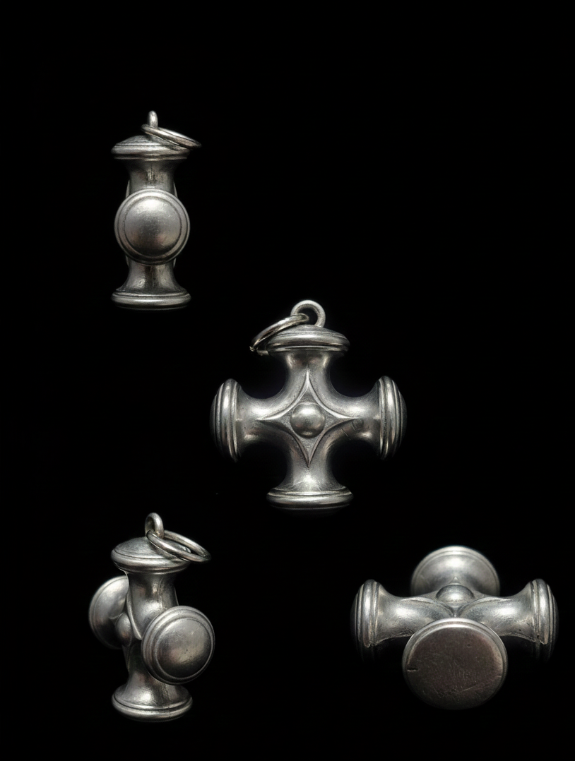 AMULETTE the cross mehrere perspektiven