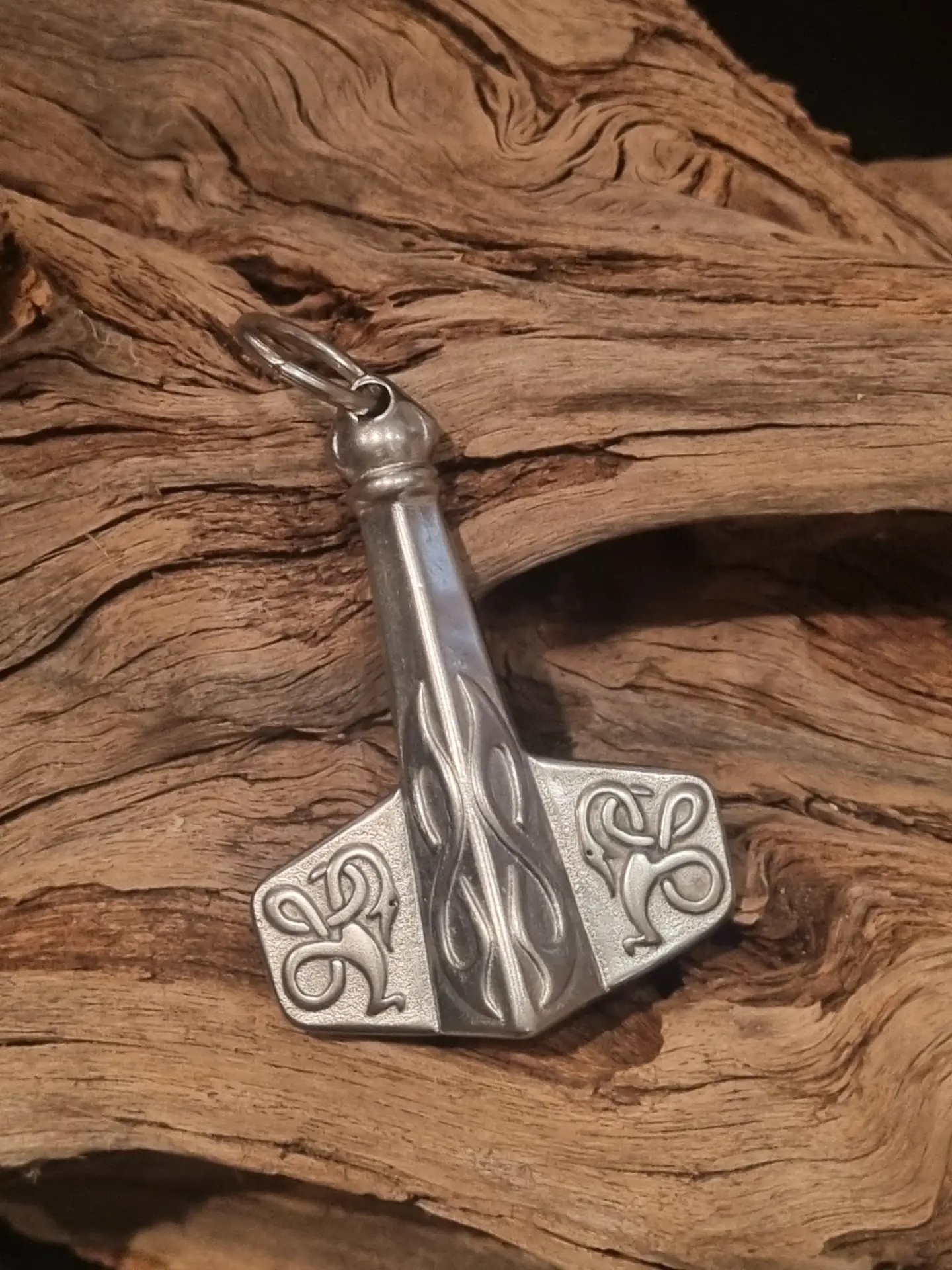 AMULETTE whatsapp bild 2025 11 28 um 21.57.39 a0694a97